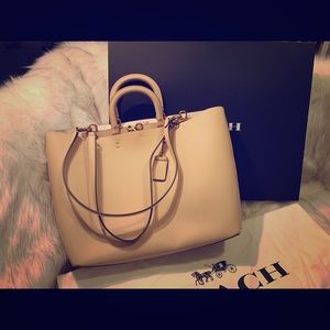 COACH NWT 28430 -Unused